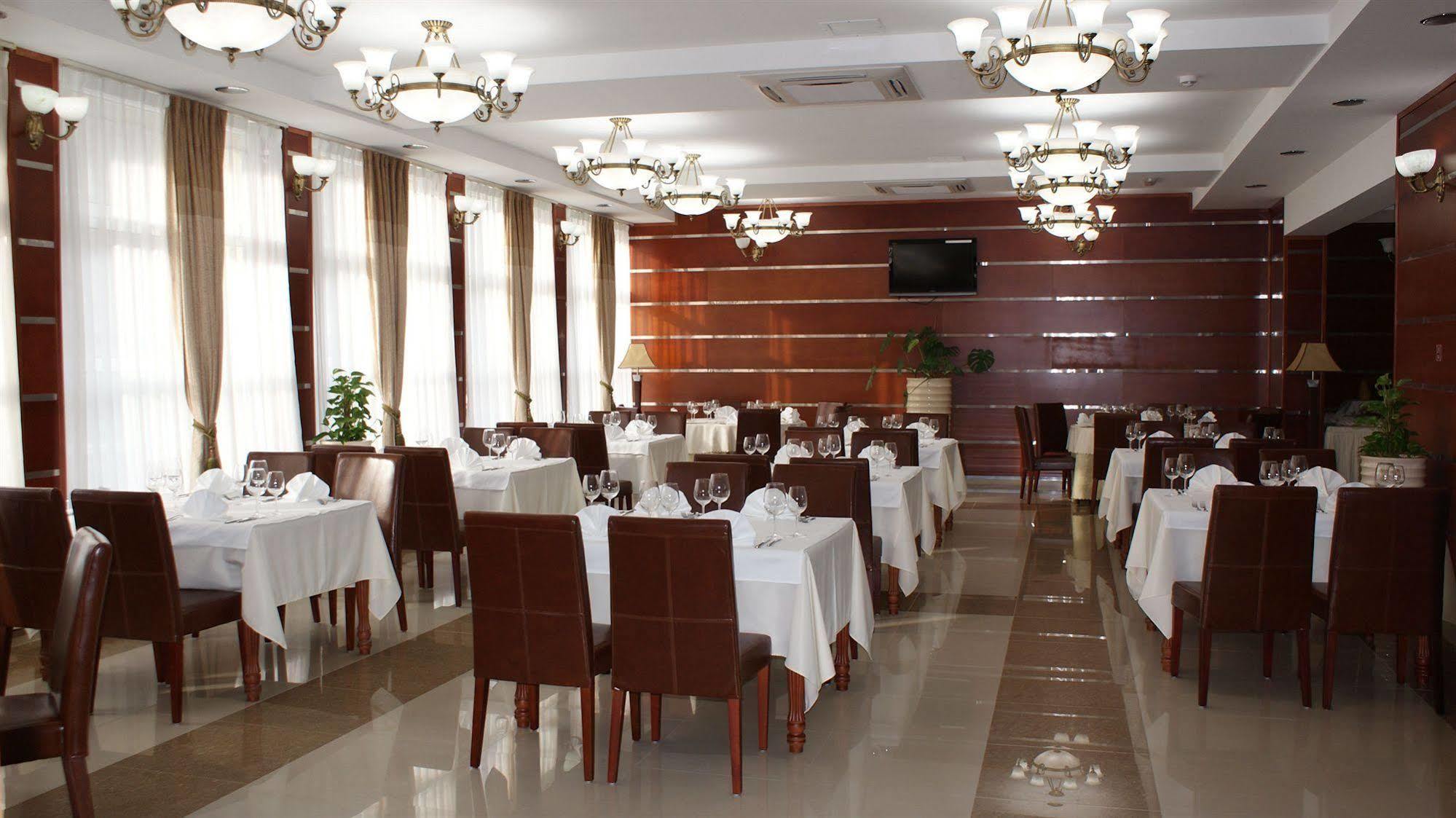 Hotel Park Exclusive Otocac Ngoại thất bức ảnh